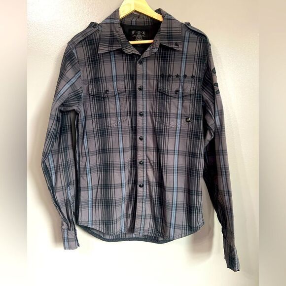 4/$25 F.O.X plaid button up shirt embroidered stars size medium casual grunge - Picture 1 of 6